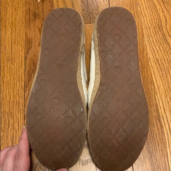 ugg shoes! - Picture 3 of 4